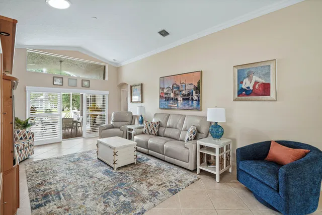 Residence photo 9
