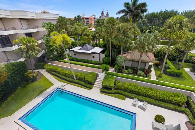 In-Town Palm Beach Unit W 4 A photo 3
