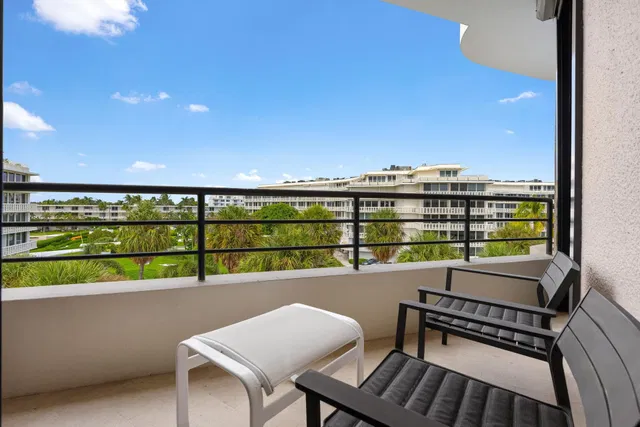 In-Town Palm Beach Unit W 4 A photo 36