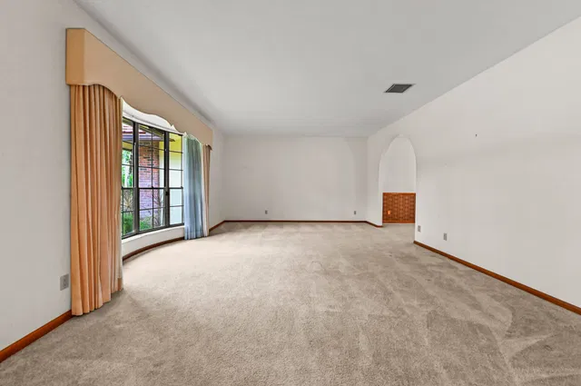 Residence photo 12