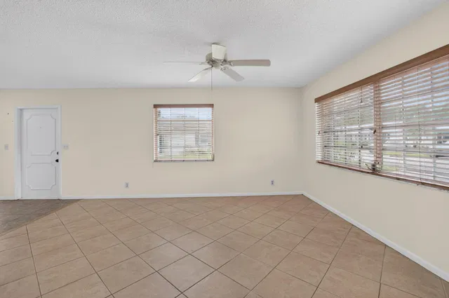 Residence photo 7