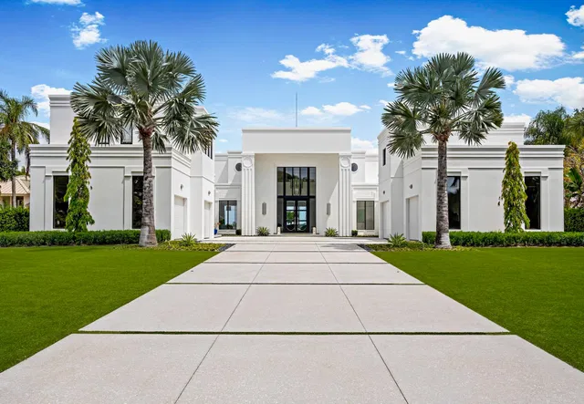 Residence photo 3