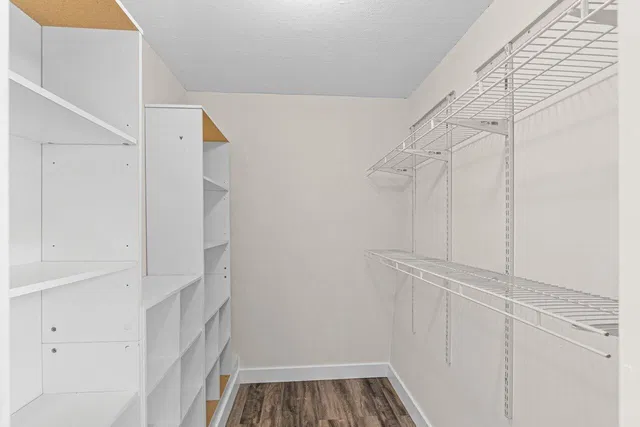 Unit 32B photo 20