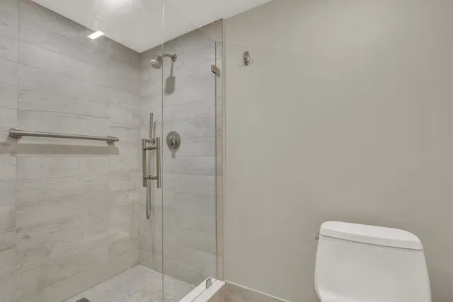  Unit 105 photo 15