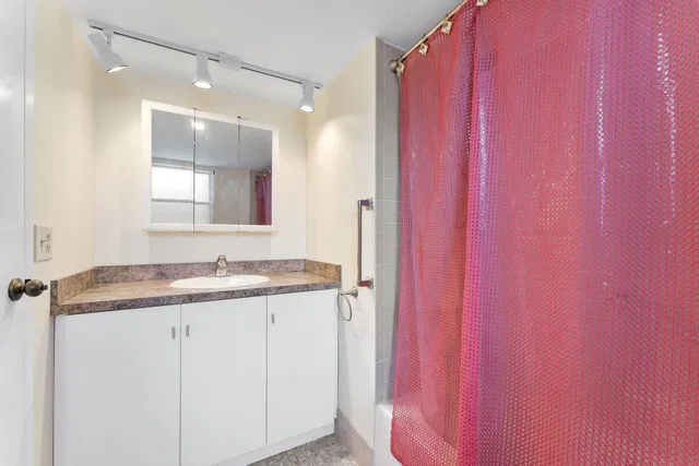  Unit 104 photo 12