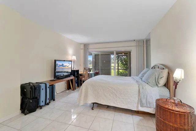  Unit 104 photo 19