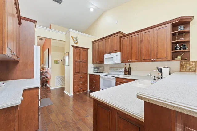 Residence photo 11