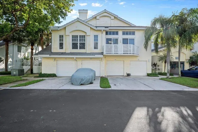 Residence photo 2