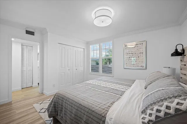 Residence photo 17