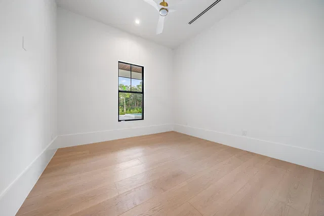 Residence photo 48