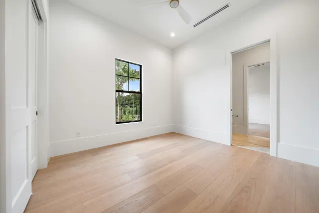 Residence photo 63