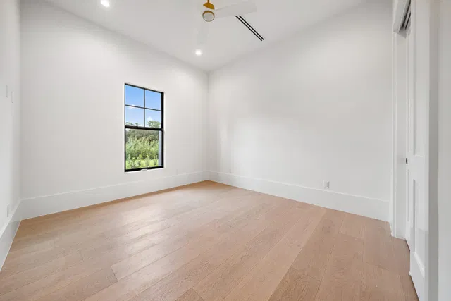 Residence photo 67