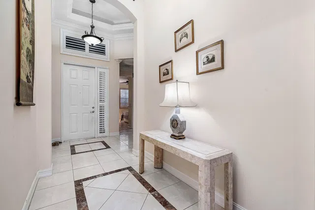 Residence photo 2