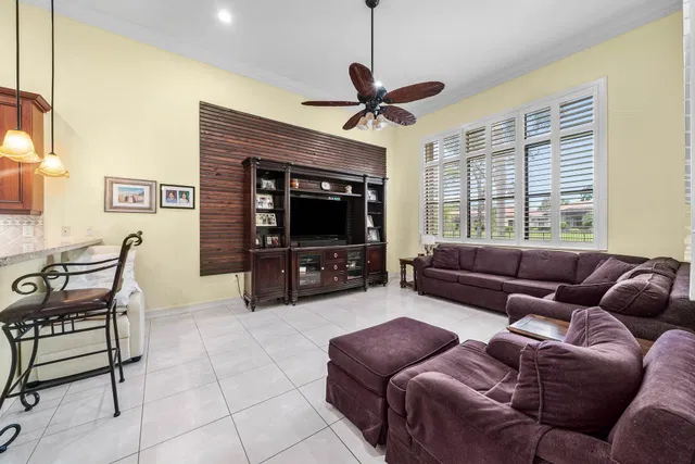 Residence photo 14