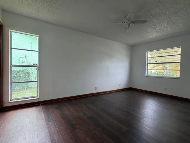 Residence photo 15