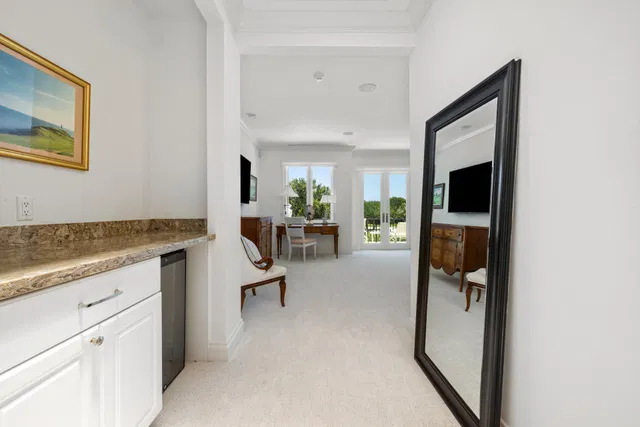 Jupiter Hills Residence photo 24