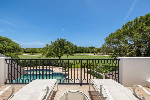Jupiter Hills Residence photo 30