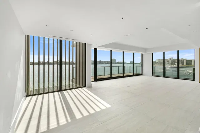 Forte Luxe Unit 8 photo 6