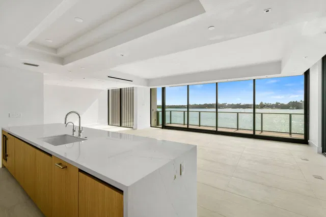 Forte Luxe Unit 8 photo 8