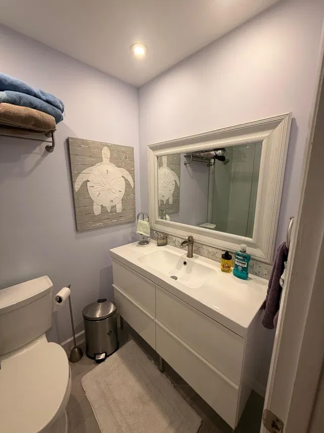  Unit B photo 24