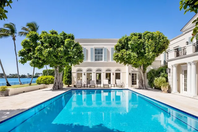 320 El Vedado Road