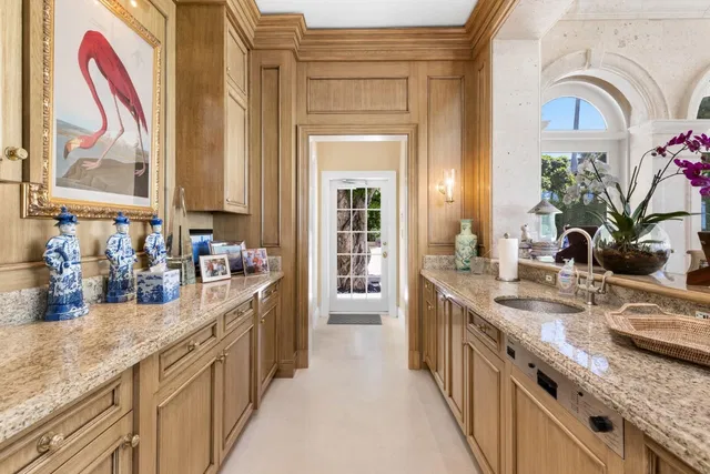 Estate Section Palm Beach Residence photo 12