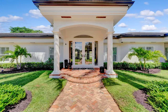 Residence photo 61