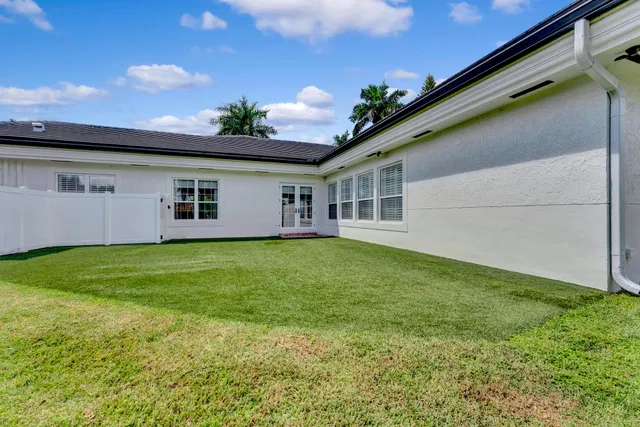 Residence photo 97