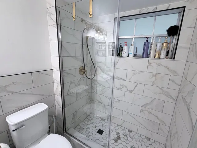 Unit 147 photo 16