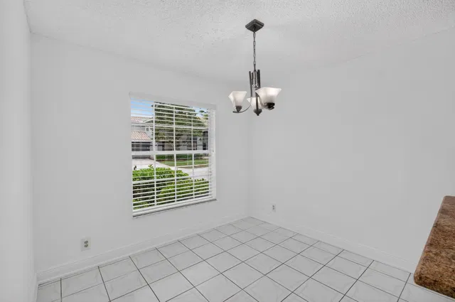 Residence photo 26