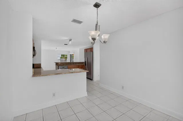Residence photo 28
