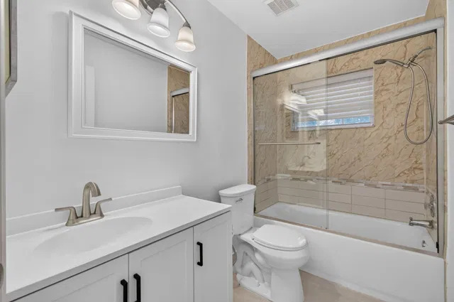 Residence photo 35