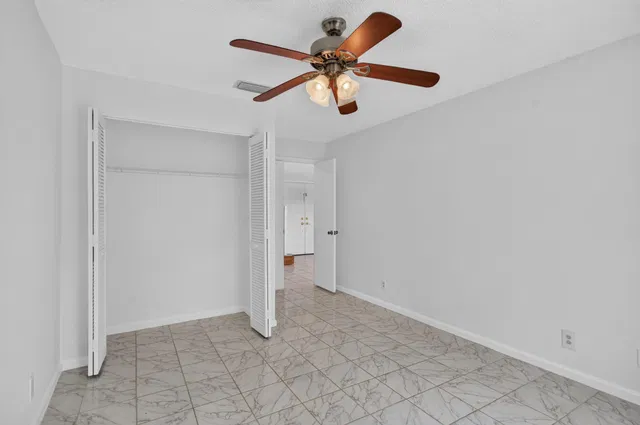 Residence photo 39