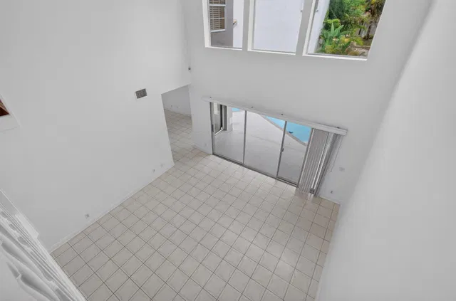 Residence photo 47