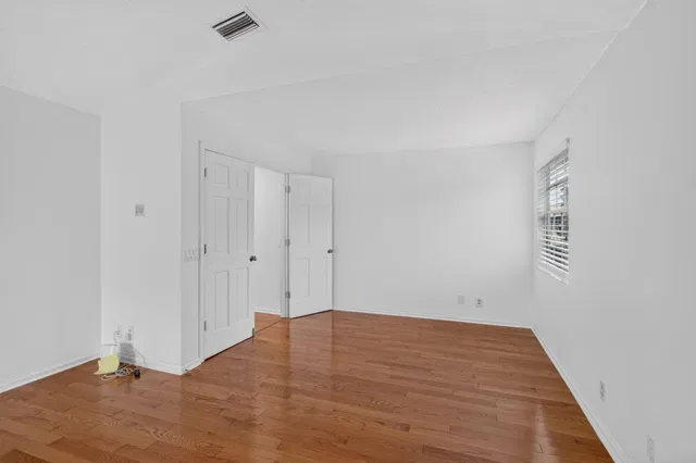 Residence photo 56