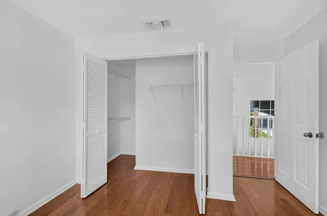 Residence photo 73