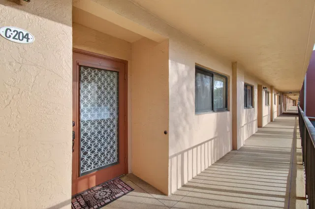 Unit 204 photo 2