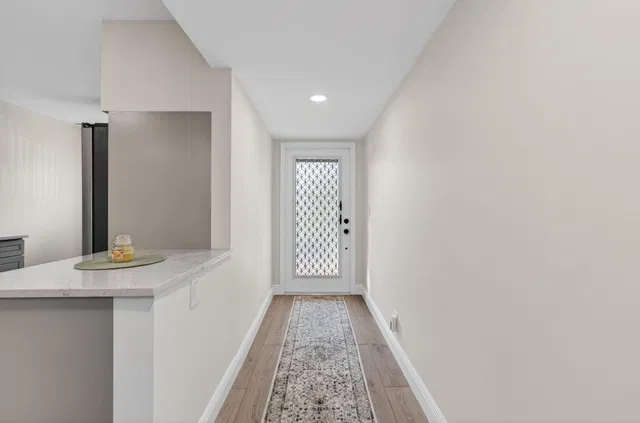 Unit 204 photo 3