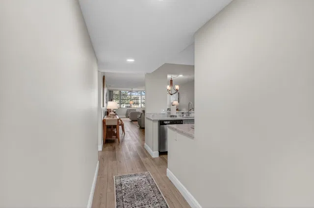 Unit 204 photo 4