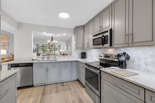 Unit 204 photo 26