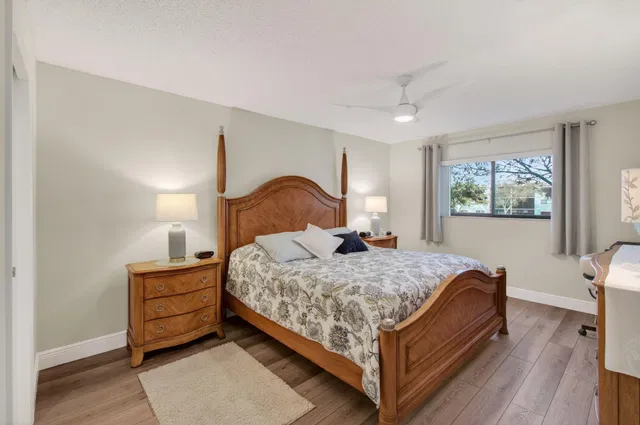 Unit 204 photo 29