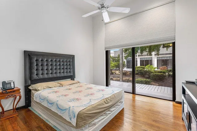Residence photo 78