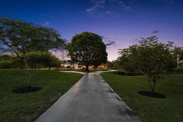 Residence photo 84