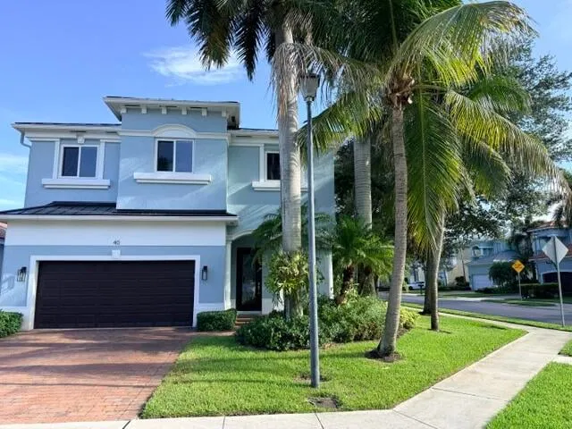 Residence photo 2