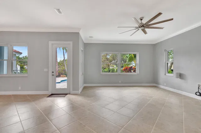 Residence photo 9