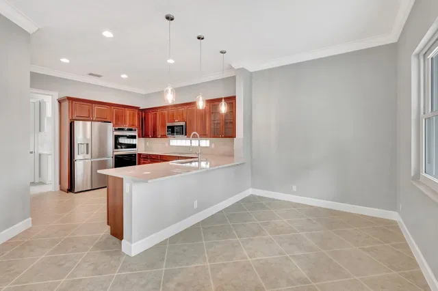 Residence photo 12