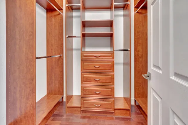 Residence photo 25