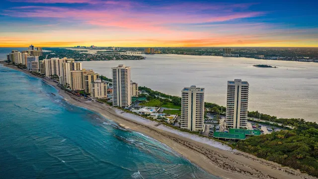 5510 N OCEAN Drive 11B, Singer Island, FL 33404