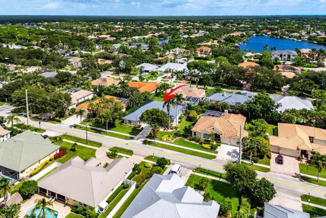 Jupiter River Estates Residence photo 39