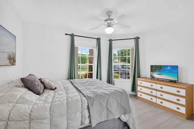 Residence photo 18